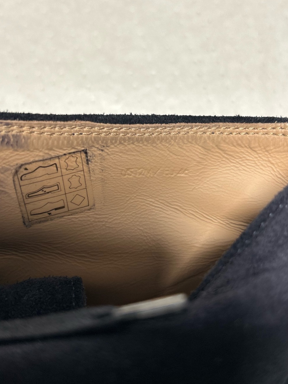 Men's Vince Navy Suede Chukka Boots - Picture 9 of 11